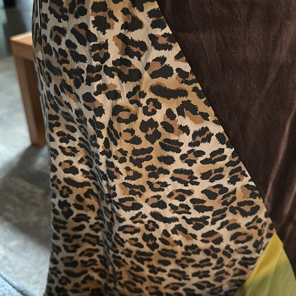 Express 100% silk elastic waist band Skirt - Picture 3 of 4